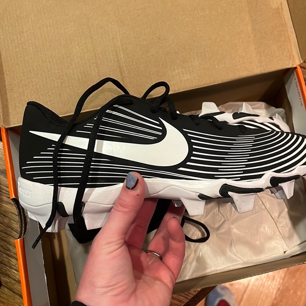 Brand New. Softball cleats